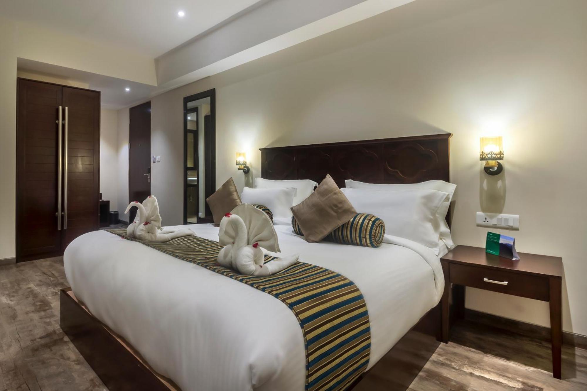 Ellbee Mussoorie Hills Hotel Ngoại thất bức ảnh